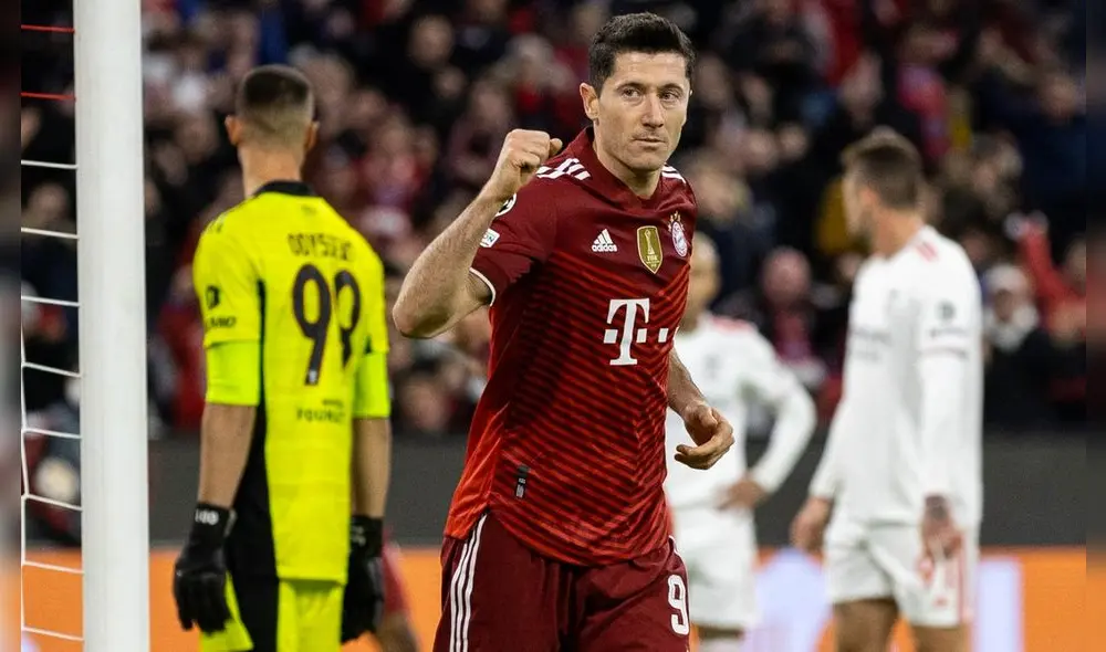 Robert Lewandowski marcó el primero y luego falló un penal para el Bayern Múnich. Foto: ESPN Robert Lewandowski marcó el primero y luego falló un penal para el Bayern Múnich. Foto: ESPN