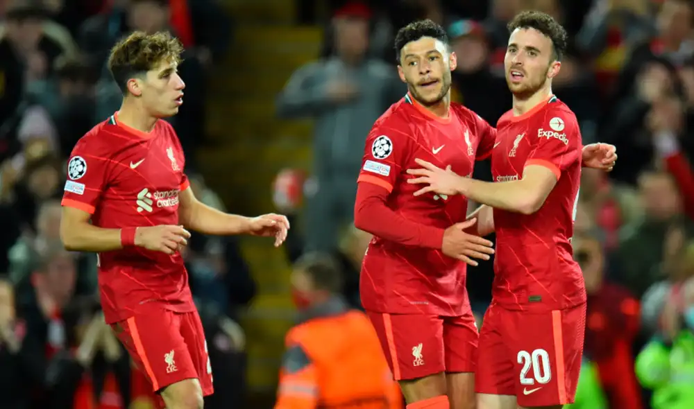 Los reds se fueron al descanso con el marcador arriba gracias a los goles de Mané y Jota. Foto: EFE Los reds se fueron al descanso con el marcador arriba gracias a los goles de Mané y Jota. Foto: EFE