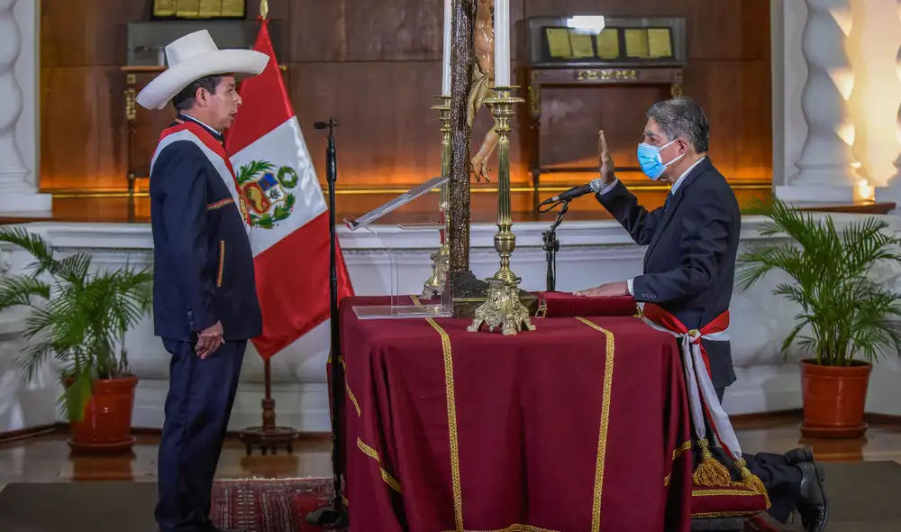Avelino Guillén durante su juramentación como titular del Mininter. Foto: Presidencia