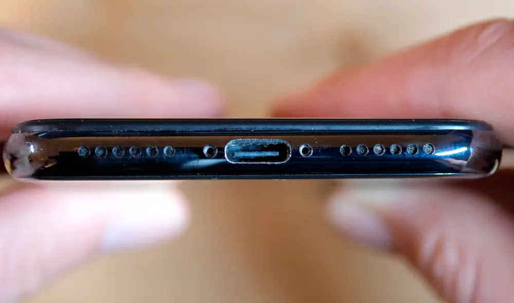 La puja por el iPhone con entrada USB-C ya inició en eBay y termina el próximo 11 de noviembre. Foto: Ken Pillonel - eBay