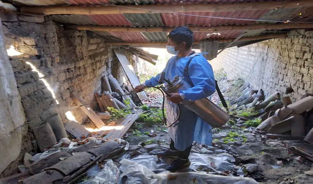 Brigadas de salud realizan acciones para evitar casos de dengue. Foto: La República. Brigadas de salud realizan acciones para evitar casos de dengue. Foto: La República.