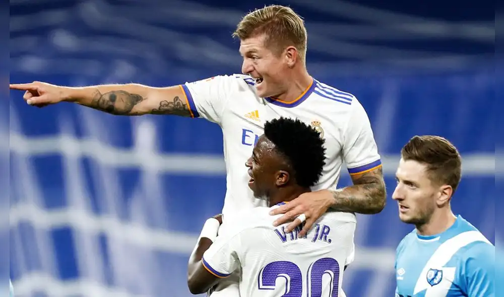 Con goles de Kroos y Benzema, Real Madrid se ubica como líder momentáneo de LaLiga. Foto: Twitter Real Madrid