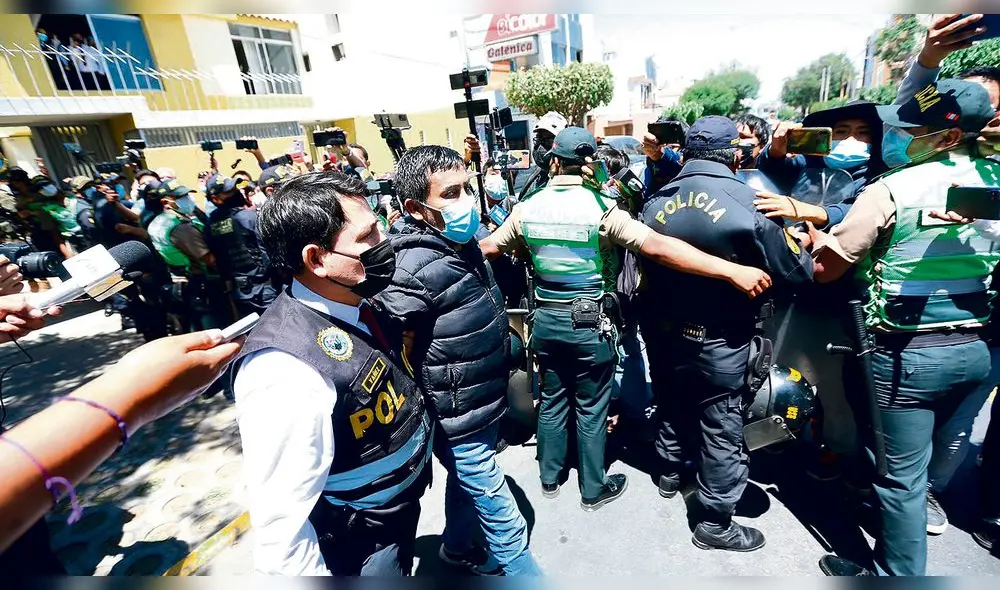 Le seguían los pasos. La Policía sabía en tiempo real la ubicación del "cóndor". Se utilizaba la geolocalización. Le seguían los pasos. La Policía sabía en tiempo real la ubicación del "cóndor". Se utilizaba la geolocalización.
