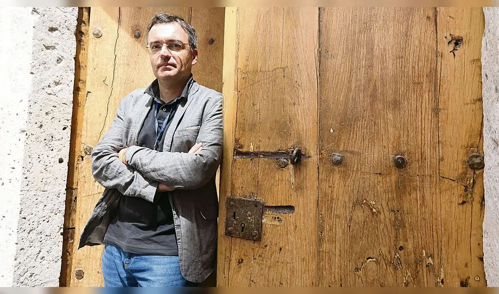 XAVI AYEN
ESCRITOR ESPAÑOL EN HAY FESTIVAL AREQUIPA 2017 XAVI AYEN
ESCRITOR ESPAÑOL EN HAY FESTIVAL AREQUIPA 2017