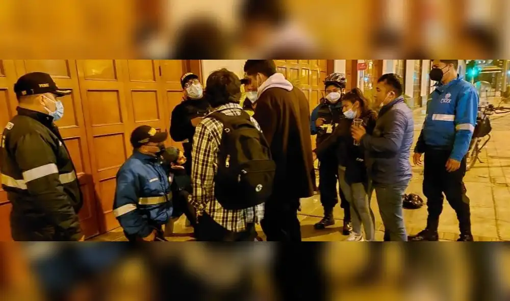 El hecho ocurrió en el cruce de las avenidas Garcilaso de la Vega y España, en el Cercado. Foto: MML