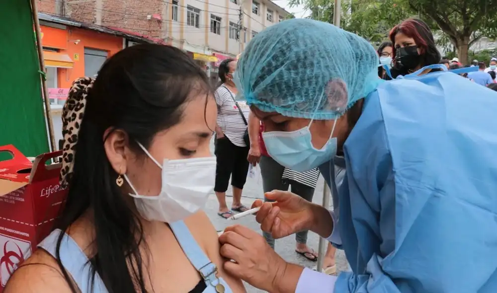 Más de 20 millones de peruanos cuentan con una dosis contra la COVID-19. Foto: Minsa