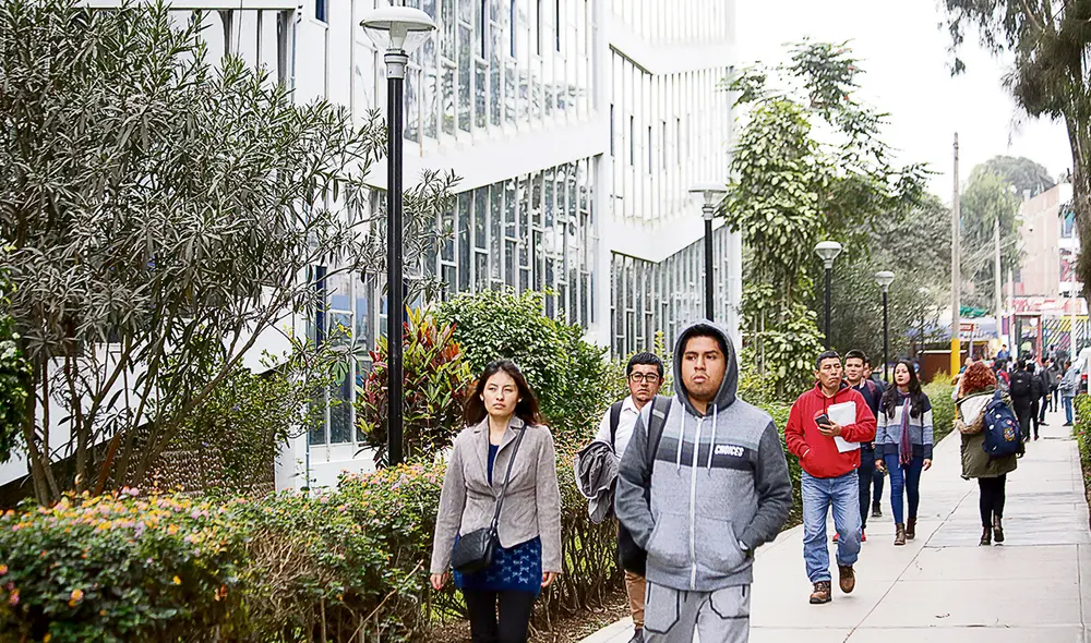 Sin recursos. La principal causa de la interrupción de los estudios sería la falta de acceso a internet. Foto: La República