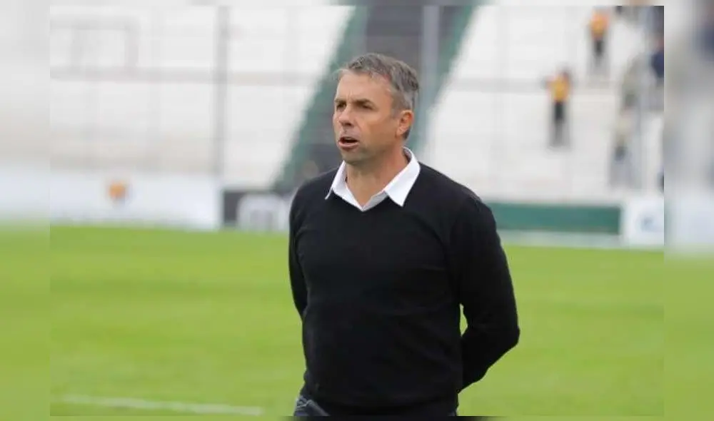 Gustavo Álvarez volverá a dirigir en el fútbol peruano. Foto: La Tercera