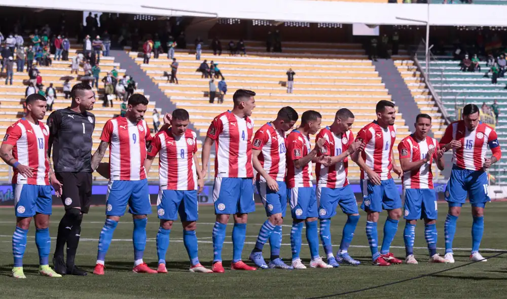 La albirroja se enfrentará primero a la oncena chilena de local en el estadio Defensores del Chaco, en Asunción, este jueves 11 de noviembre. Foto: Twitter/Selección de Paraguay La albirroja se enfrentará primero a la oncena chilena de local en el estadio Defensores del Chaco, en Asunción, este jueves 11 de noviembre. Foto: Twitter/Selección de Paraguay