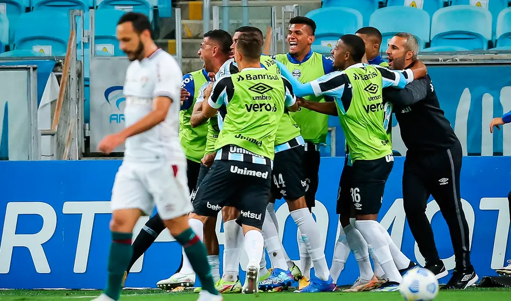 Gremio derrotó a Fluminense; sin embargo, se mantiene en zona de descenso directo. Foto: @CabinaSports/Twitter