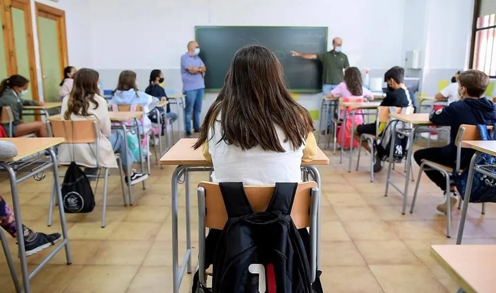 La madre de familia acusa al colegio Manuel Belgrano por hacer caso omiso a sus denuncias. Foto: EFE/referencial