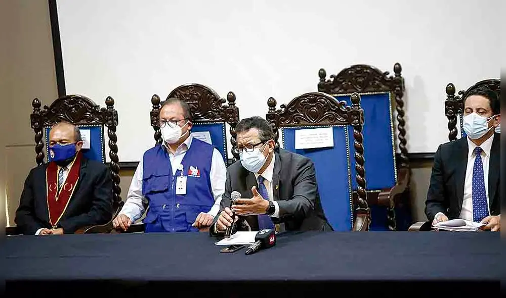 C onferencia. Integrantes de comisión Anticorrupción se pronunciaron sobre la situación crítica que atraviesa Arequipa. Foto: Rodrigo Talavera/ La República C onferencia. Integrantes de comisión Anticorrupción se pronunciaron sobre la situación crítica que atraviesa Arequipa. Foto: Rodrigo Talavera/ La República