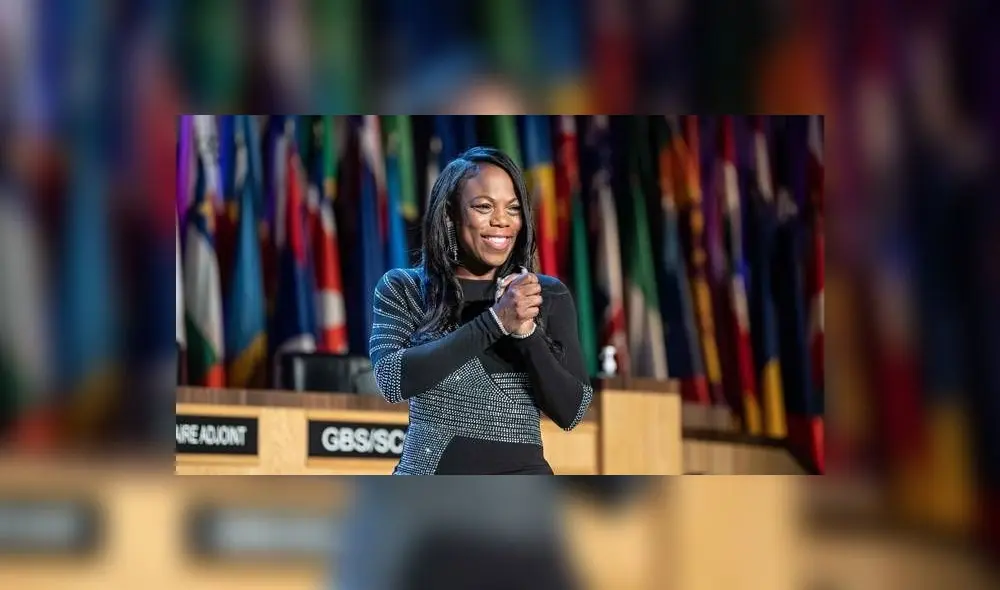 La actriz francesa Isabelle Huppert anunció a la ganadora del Premio Global a la Enseñanza 2021 La actriz francesa Isabelle Huppert anunció a la ganadora del Premio Global a la Enseñanza 2021