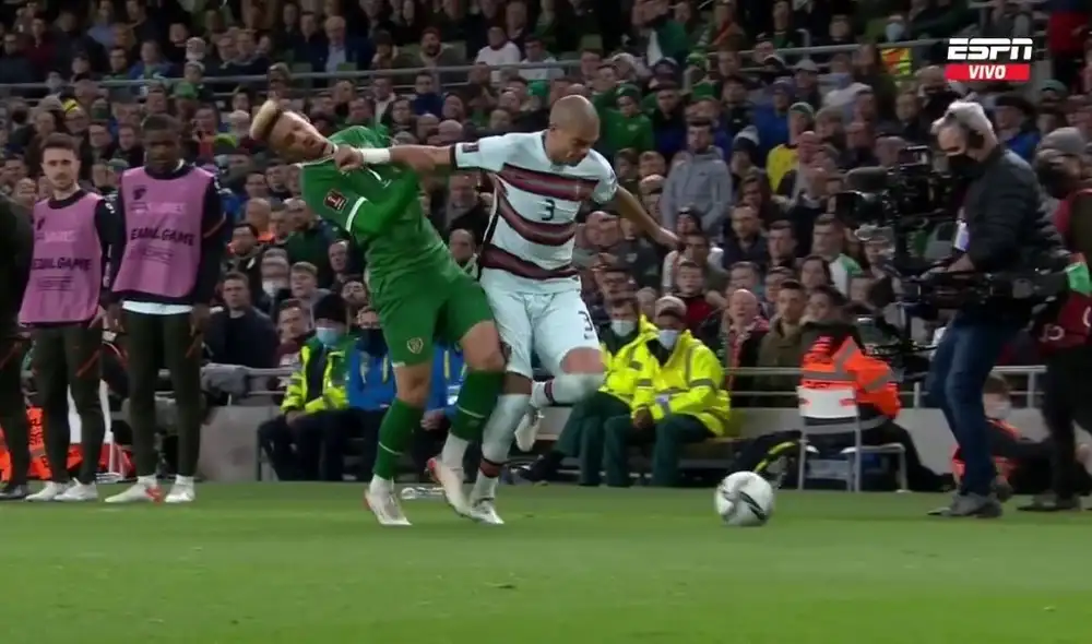 Pepe se fue expulsado al minuto 81. Foto: captura ESPN.
