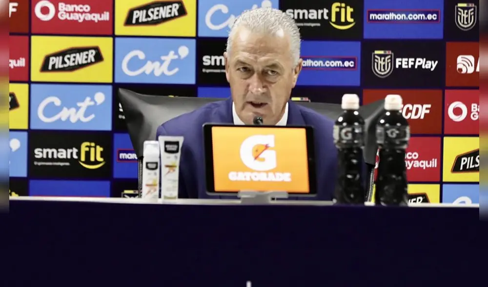 Gustavo Alfaro sumó su sexto triunfo por eliminatorias. Foto: Twitter La Tri