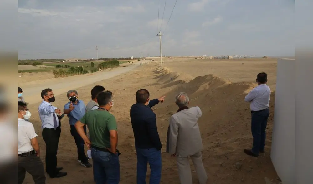 Inspección a El Tablazo, donde se construirá la ciudad inteligente. Foto: GRLL Inspección a El Tablazo, donde se construirá la ciudad inteligente. Foto: GRLL