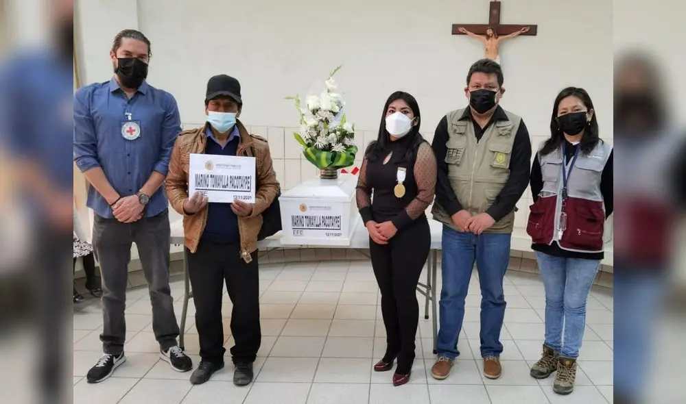 Familiares recibieron restos mortales para luego darles cristiana sepultura. Foto: Fiscalía