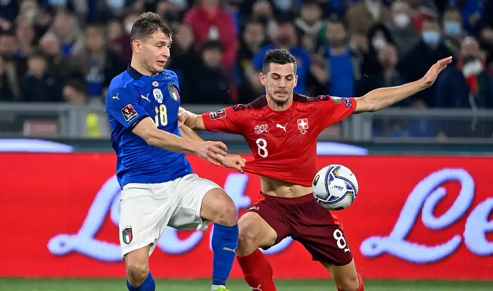 Italia y Suecia chocan por las Eliminatorias Qatar 2022. Foto: AFP