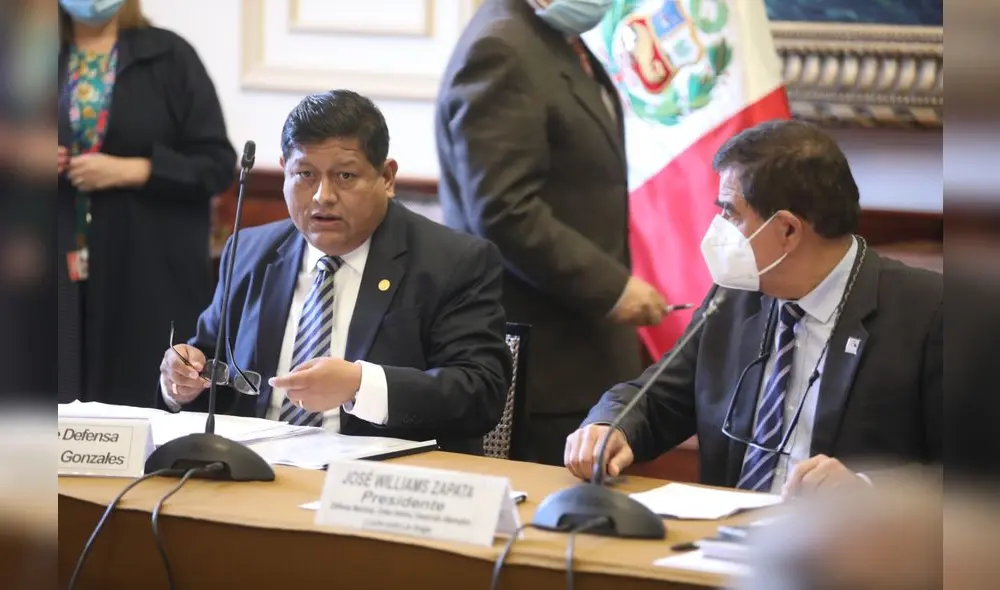 Walter Ayala deberá acudir al Parlamento el martes 16 de noviembre para la sesión de interpelación. Foto: Congreso de la República