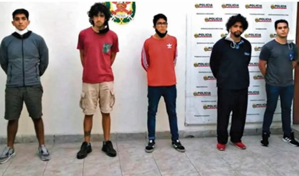 Manuel Vela, Sebastián Zevallos, José Arequipeño, Diego Arroyo y Andrés Fassardi deberán pagar 100.000 soles a la agraviada. Foto: Policía Nacional
