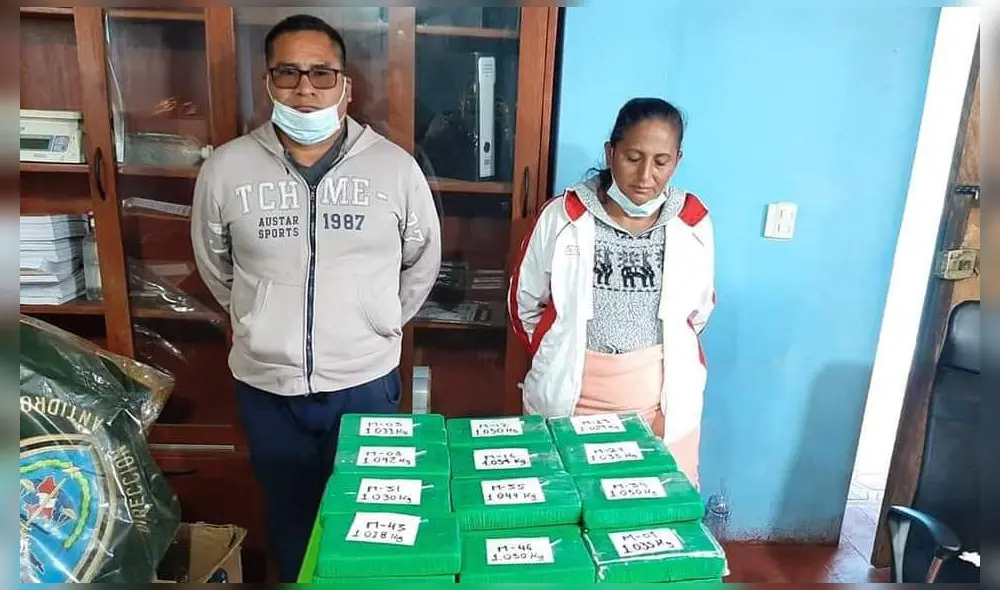 Puno. Richard García y Sonia Obregón fueron detenidos en la intervención con droga. Foto: PNP Puno. Richard García y Sonia Obregón fueron detenidos en la intervención con droga. Foto: PNP