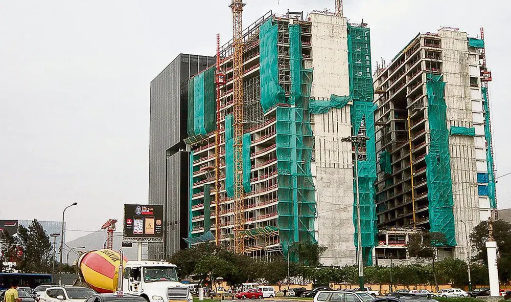 Más cemento. Cada vez se levantan más edificios que no van acorde con la zonificación. Foto: difusión