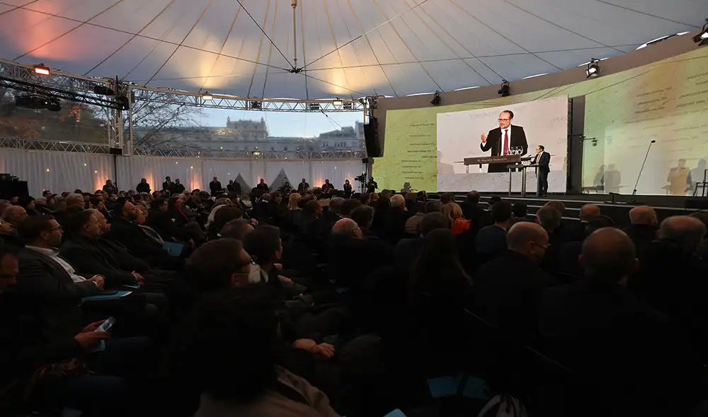 Alexander Schallenberg insistió en que se debe mantener la calma, ya que Austria solo aboga por tomar medidas preventivas para todo tipo de emergencias, incluido un posible gran apagón. Foto: EFE Alexander Schallenberg insistió en que se debe mantener la calma, ya que Austria solo aboga por tomar medidas preventivas para todo tipo de emergencias, incluido un posible gran apagón. Foto: EFE