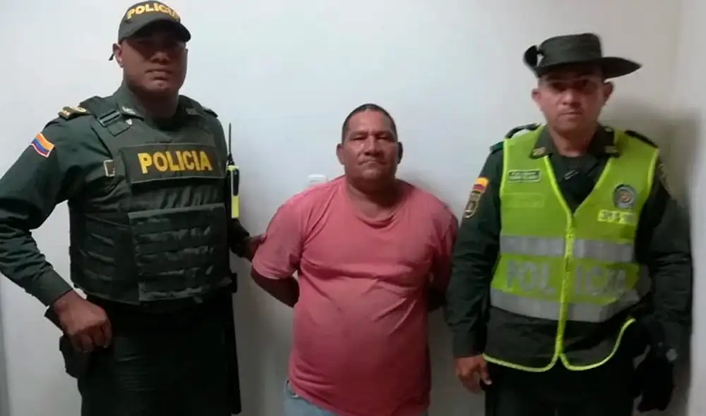 La brutal agresión fue presenciada por testigos que no dudaron en denunciar a Esmely Hostia Márquez. Foto: Noticias Caracol La brutal agresión fue presenciada por testigos que no dudaron en denunciar a Esmely Hostia Márquez. Foto: Noticias Caracol