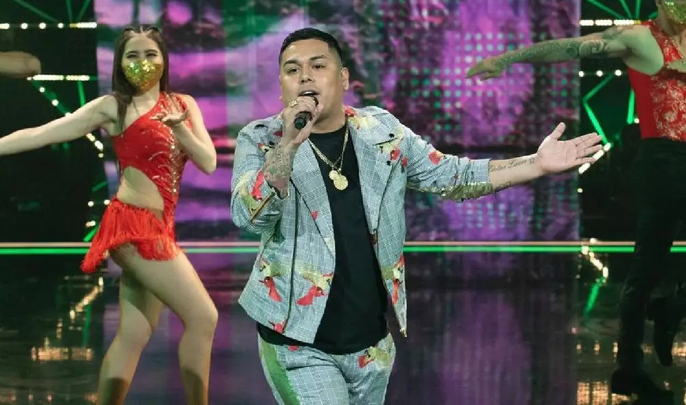 César Vega debutó en El artista del año cantando "El día de mi suerte" de Héctor Lavoe. Foto: César Vega/ Instagram