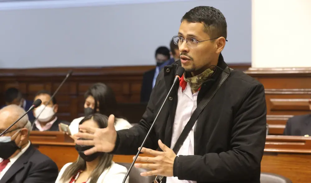 Policías retuvieron al congresista de Perú Libre Abel Reyes tras confundir su condición médica con estado de ebriedad. Foto: Congreso Policías retuvieron al congresista de Perú Libre Abel Reyes tras confundir su condición médica con estado de ebriedad. Foto: Congreso