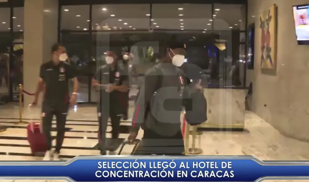 Selección peruana llegó a Venezuela. Foto: captura América TV