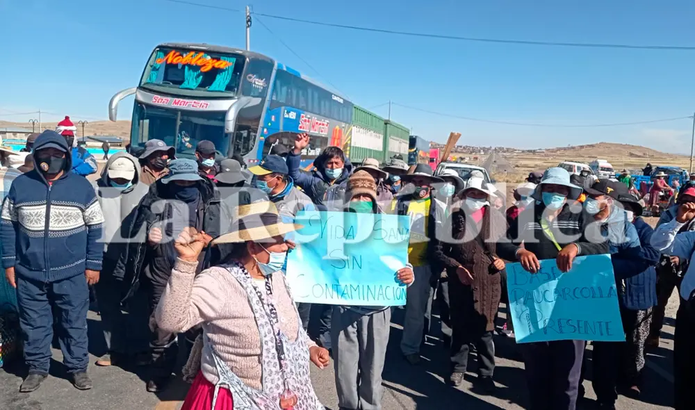No hay paso. Buses y vehículos particulares se encuentran varados. Foto: Juan Carlos Cisneros/ La República No hay paso. Buses y vehículos particulares se encuentran varados. Foto: Juan Carlos Cisneros/ La República