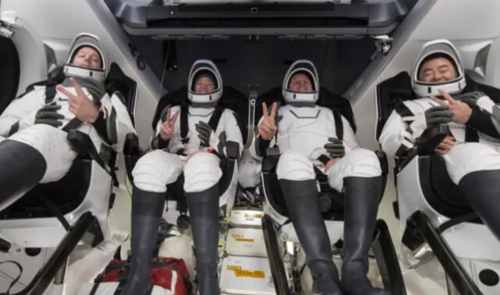 SpaceX retorna cuatro astronautas a la Tierra, luego de exitosa misión espacial. Foto: EFE