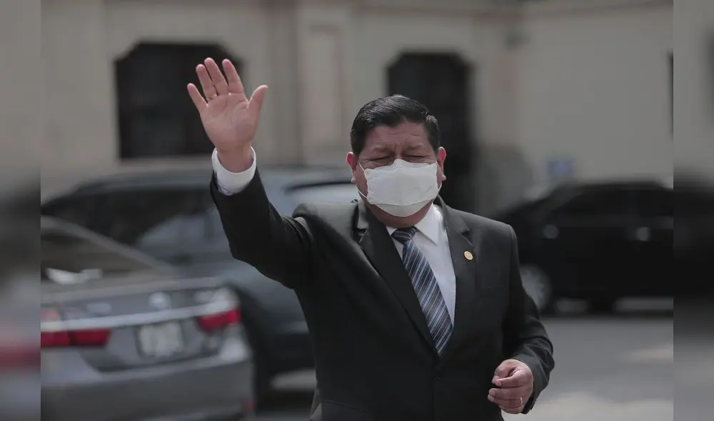 Walter Ayala renunció el domingo 14 de noviembre, días antes de ser interpelado. Foto: Gerardo Marín/La República
