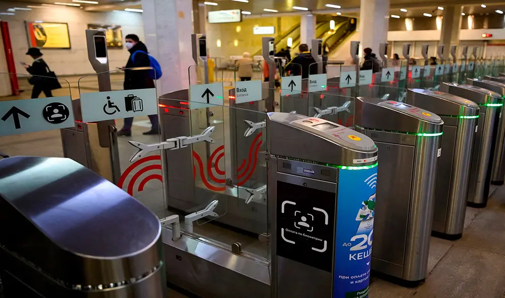 El suceso fue captado en video por las cámaras de seguridad del Metro de Moscú. Foto: referencial/AFP