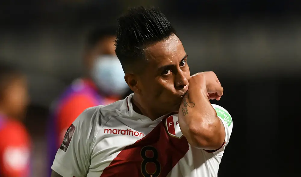 Christian Cueva convirtió el segundo gol de Perú frente a Venezuela en Caracas. Foto: AFP