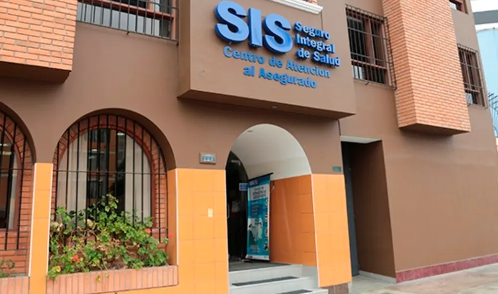 Los cambios en el sector salud ocurren cuando se ha reportado el incremento de casos de contagio de COVID-19. Foto: Andina