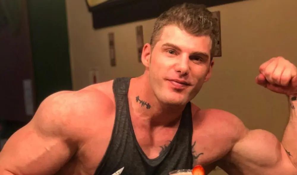 “Agradecerte a ti, mi tía, por siempre estar conmigo”, se le escucha decir a Greg Michel. Foto: Instagram