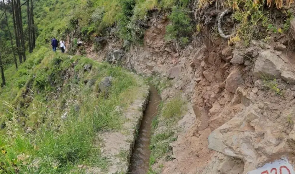 La milenaria red de canales de piedra y arcilla está a más de 3.000 metros de altitud. Foto: AFP La milenaria red de canales de piedra y arcilla está a más de 3.000 metros de altitud. Foto: AFP