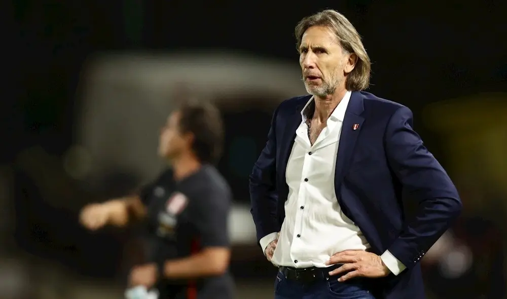 Ricardo Gareca busca clasificar a su segundo mundial consecutivo con la selección peruana. Foto: EFE