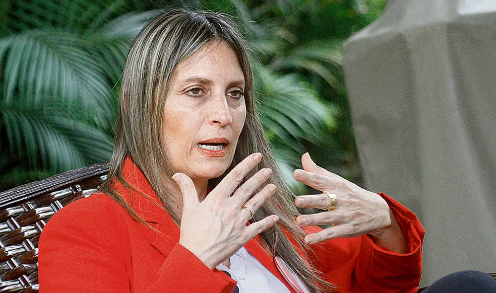 Postura. Presidenta del Congreso, María del Carmen Alva. Foto: La República Postura. Presidenta del Congreso, María del Carmen Alva. Foto: La República