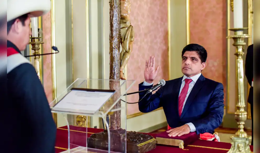 Carrasco ocupó previamente el cargo de Ministro del Interior. Foto: Presidencia