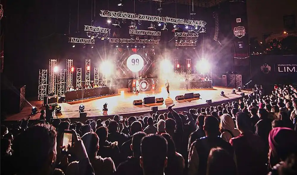 Con un lleno total en el Parque de la Exposición, la jornada 1 de FMS Perú fue un éxito. Foto: Urban Roosters