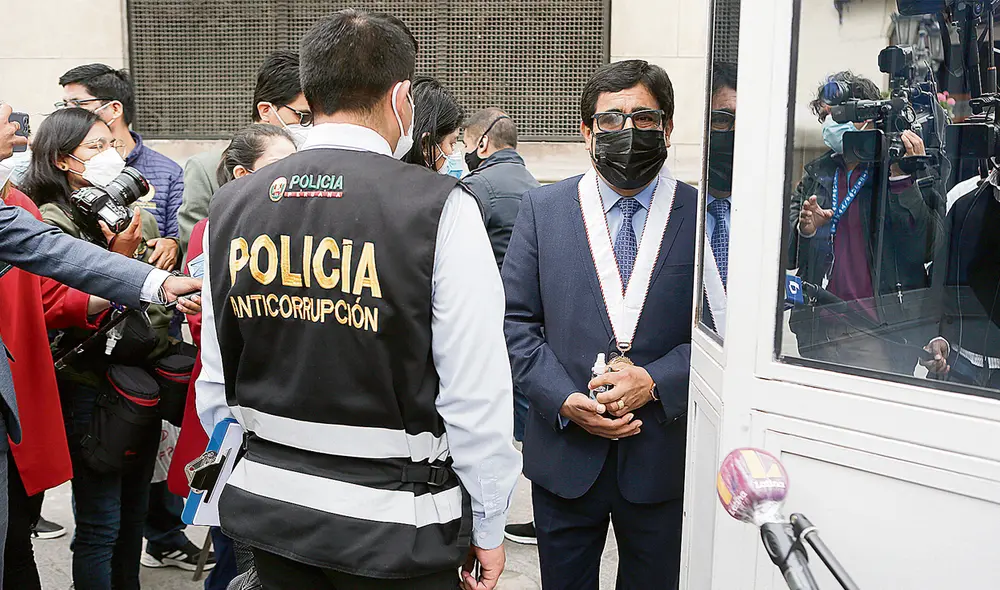 Labor. El Ministerio Público se acercó a Palacio a recabar información sobre accionar del renunciante a la Secretaría General. Foto: Marco Cotrina / La República