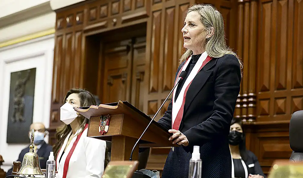 María del Carmen Alva María del Carmen Alva