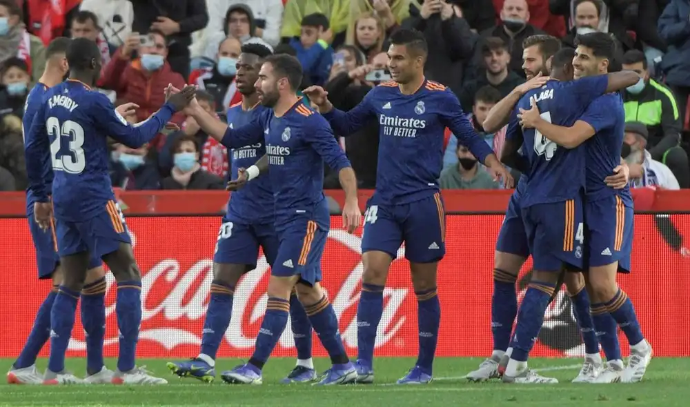 Real Madrid se fue al descanso ganando 2-1 con goles de Nacho y Asensio. Foto: EFE