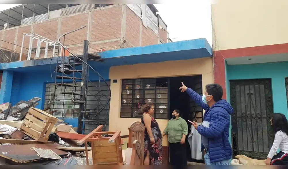 Menores de edad resultaron ilesos tras el siniestro. Foto: Gianella Aguirre / URPI - LR Menores de edad resultaron ilesos tras el siniestro. Foto: Gianella Aguirre / URPI - LR