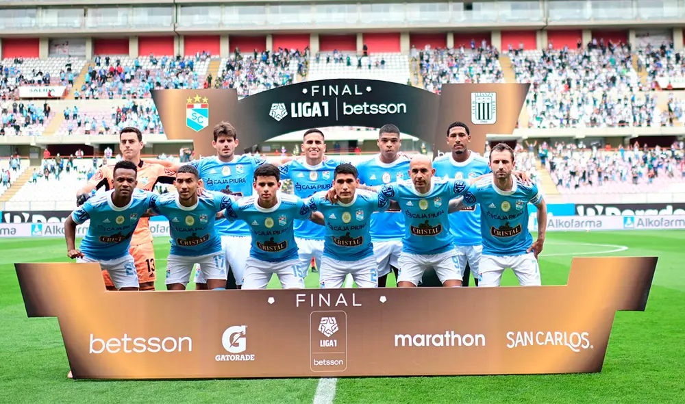 Así se alineó Sporting cristal en la primer final nacional. Fuente: Twitter Liga1