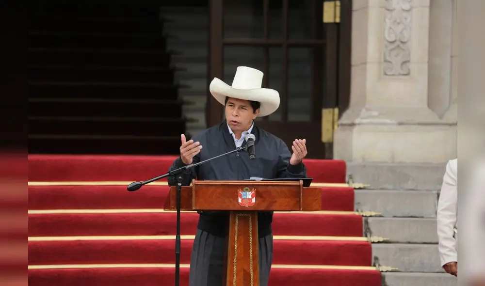 Presidente Pedro Castillo promulga ley que amplía bachillerato automático hasta el 2023. Foto: John Reyes