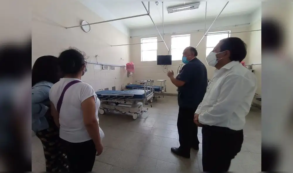 Autoridades del nosocomio se reunieron con progenitores de los niños diagnosticados con leucemia. Foto: EsSalud